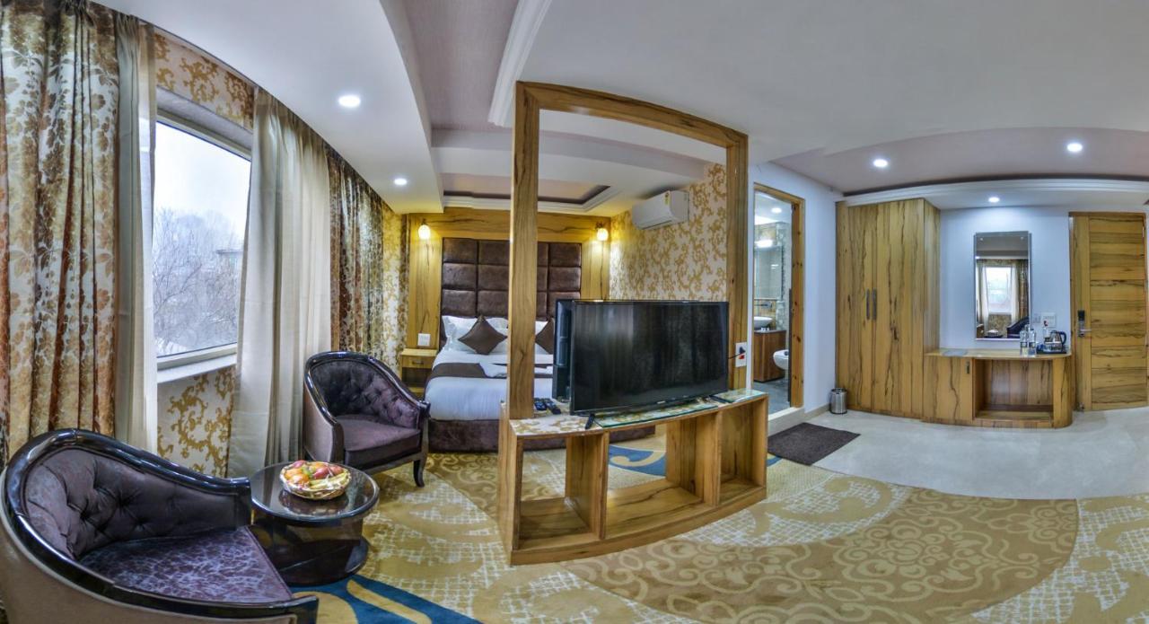 Hotel The Montreal Telbal エクステリア 写真