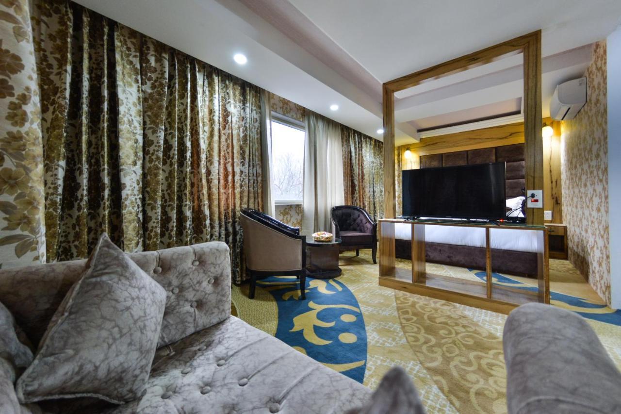 Hotel The Montreal Telbal エクステリア 写真