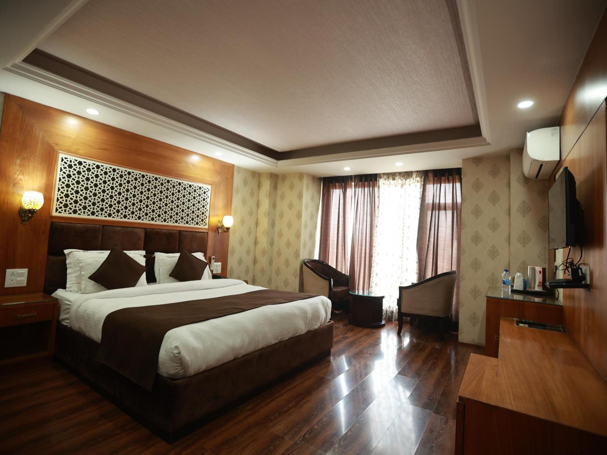 Hotel The Montreal Telbal エクステリア 写真