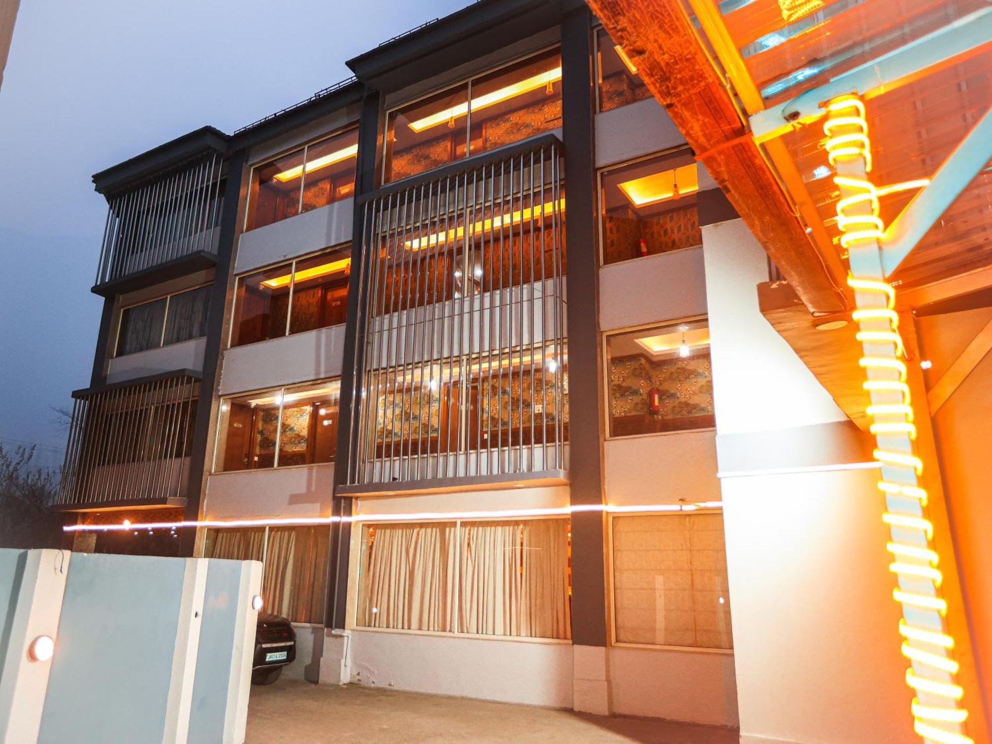 Hotel The Montreal Telbal エクステリア 写真