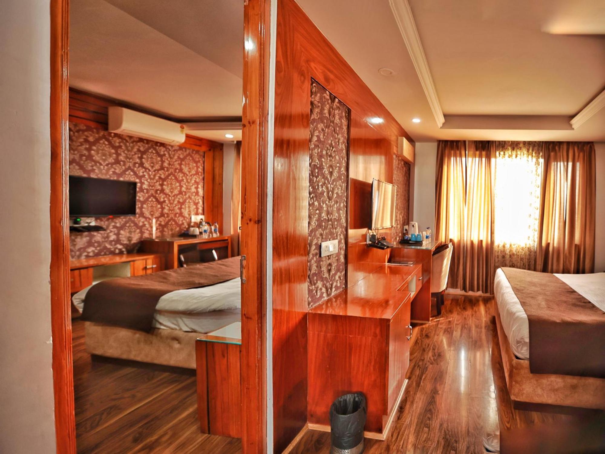Hotel The Montreal Telbal エクステリア 写真